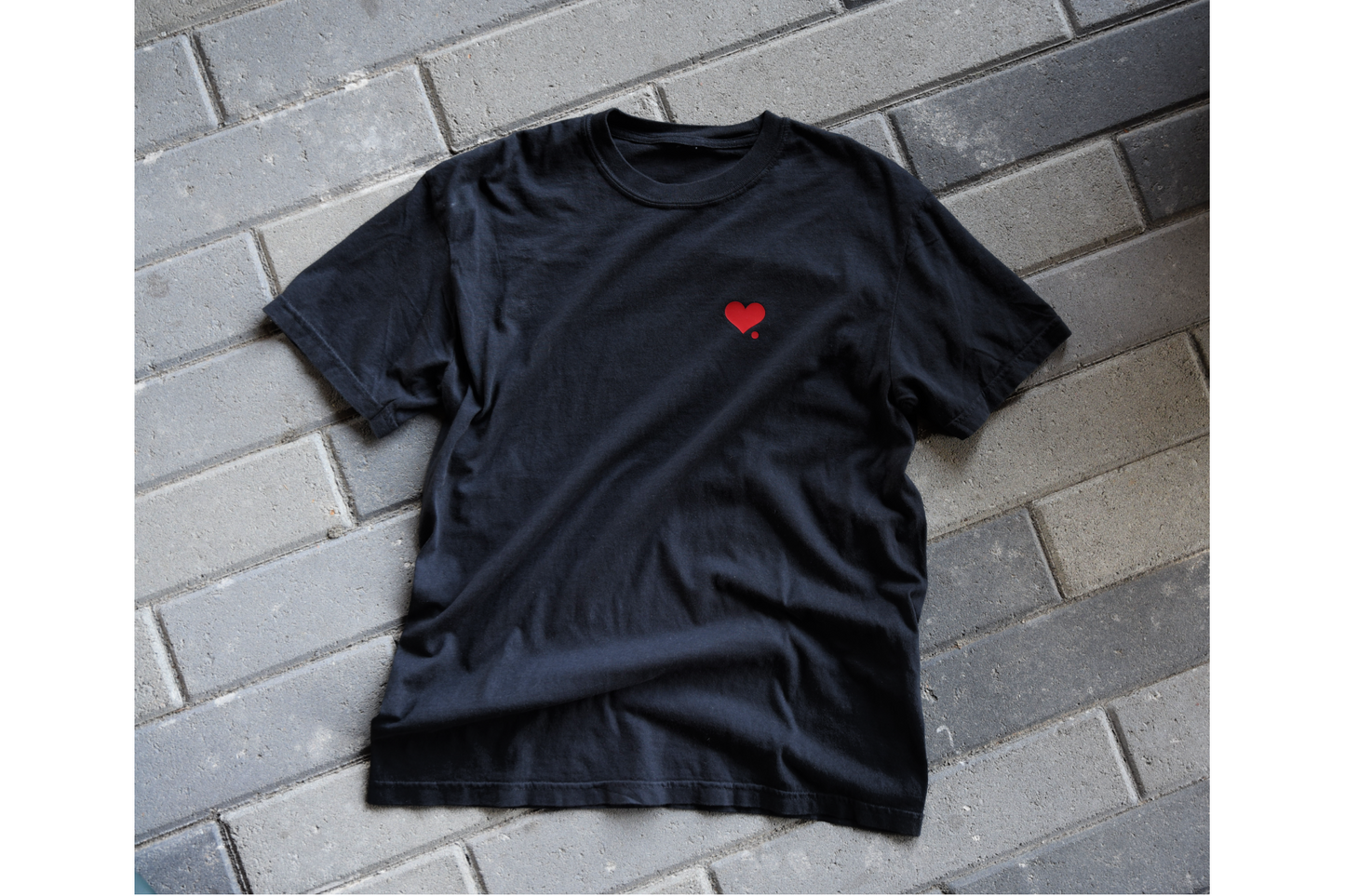 DECIDE "Love Period" T-shirt